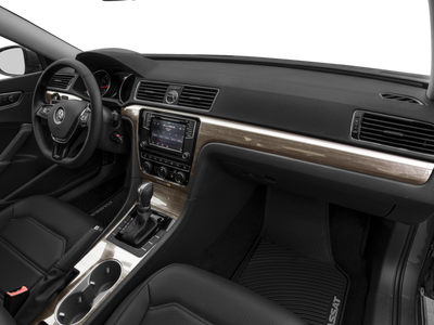 2016 Volkswagen Passat SE