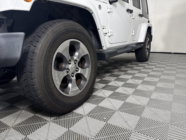 2016 Jeep Wrangler Unlimited Sahara