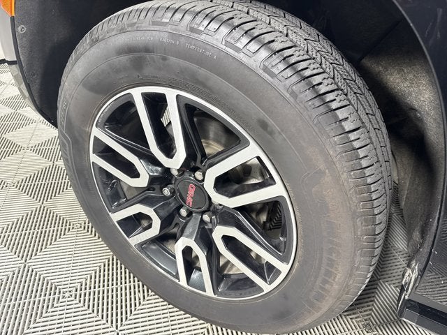 2022 GMC Yukon AT4
