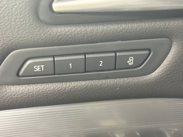 2025 Cadillac XT4 FWD Premium Luxury