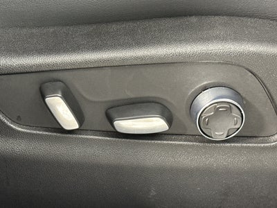 2025 Cadillac XT4 FWD Premium Luxury
