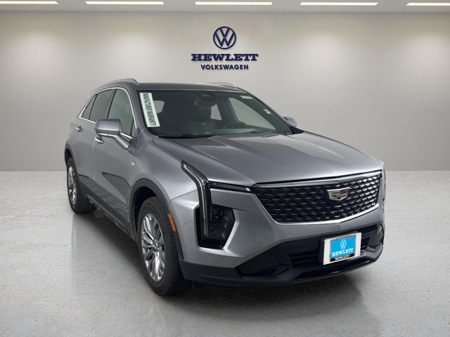 2025 Cadillac XT4 FWD Premium Luxury