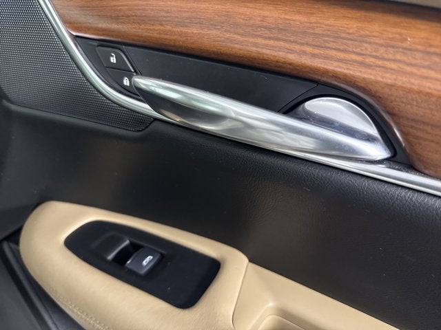 2017 Cadillac XT5 Platinum AWD