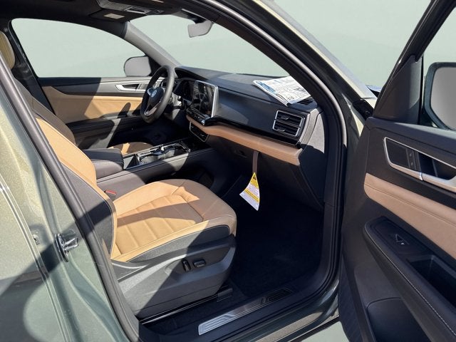 2026 Volkswagen Atlas Cross Sport 2.0T SEL R-Line Black