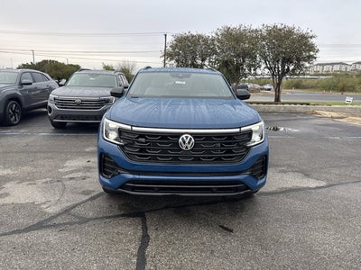 2026 Volkswagen Atlas Cross Sport 2.0T SEL R-Line Black