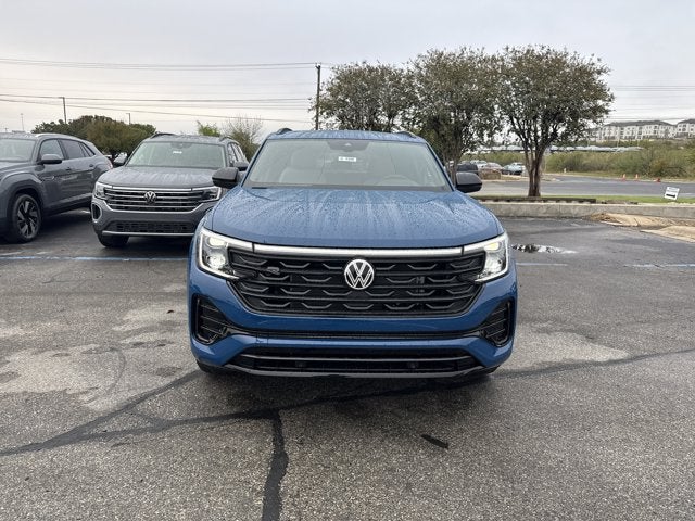 2026 Volkswagen Atlas Cross Sport 2.0T SEL R-Line Black