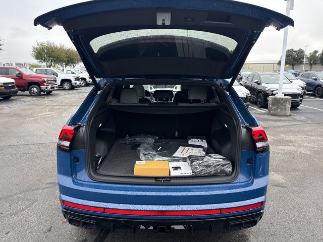 2026 Volkswagen Atlas Cross Sport 2.0T SEL R-Line Black