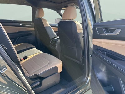 2026 Volkswagen Atlas Cross Sport 2.0T SEL R-Line Black