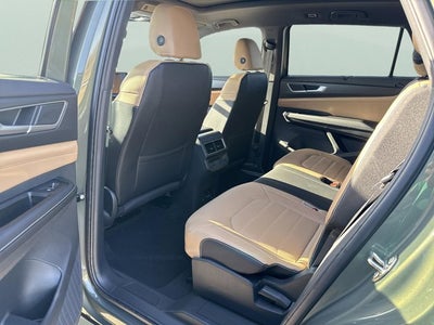 2026 Volkswagen Atlas Cross Sport 2.0T SEL R-Line Black