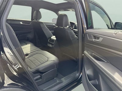 2026 Volkswagen Atlas Cross Sport 2.0T SEL R-Line Black