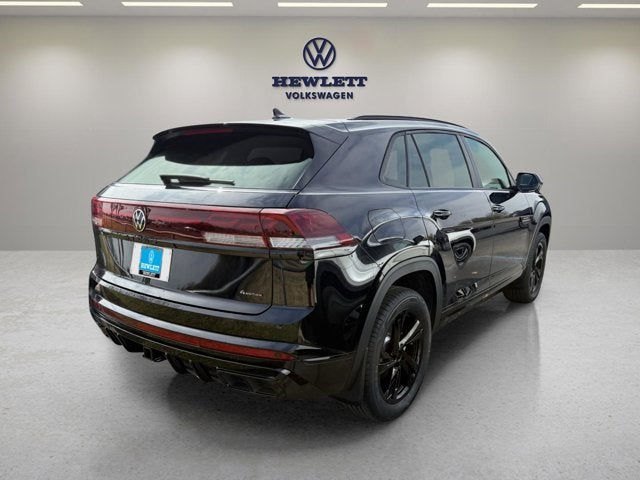 2026 Volkswagen Atlas Cross Sport 2.0T SEL R-Line Black