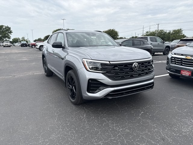 2026 Volkswagen Atlas Cross Sport 2.0T SEL R-Line Black