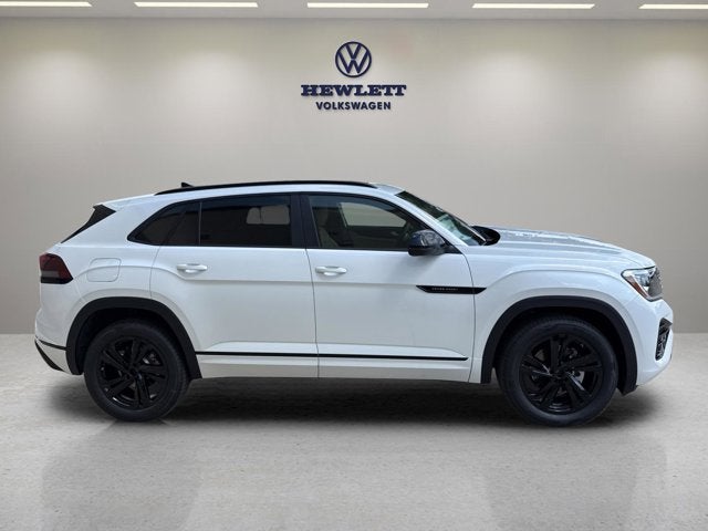 2026 Volkswagen Atlas Cross Sport 2.0T SEL R-Line Black