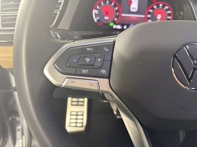 2025 Volkswagen Atlas Cross Sport 2.0T SEL R-Line Black