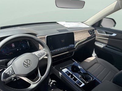 2026 Volkswagen Atlas 2.0T SEL with Captain's Chairs
