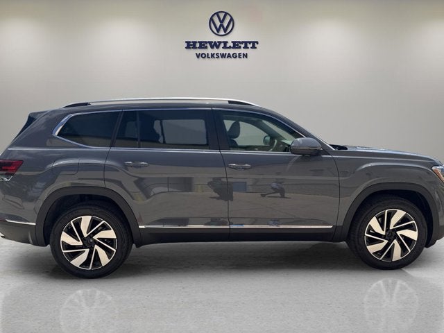 2026 Volkswagen Atlas 2.0T SEL with Captain's Chairs