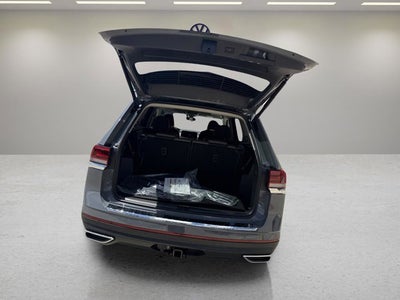 2026 Volkswagen Atlas 2.0T SEL with Captain's Chairs