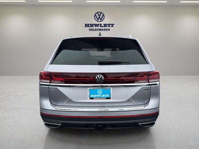 2026 Volkswagen Atlas 2.0T SEL with Captain's Chairs