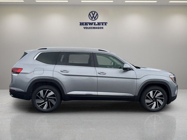 2026 Volkswagen Atlas 2.0T SEL with Captain's Chairs