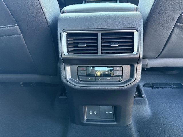 2026 Volkswagen Atlas 2.0T Peak Edition with Captain's Chairs
