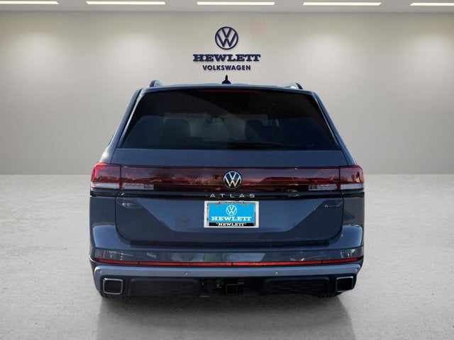 2026 Volkswagen Atlas 2.0T Peak Edition with Captain's Chairs