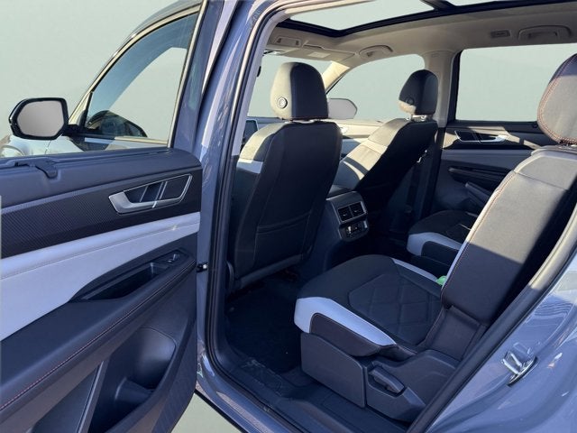 2026 Volkswagen Atlas 2.0T Peak Edition with Captain's Chairs