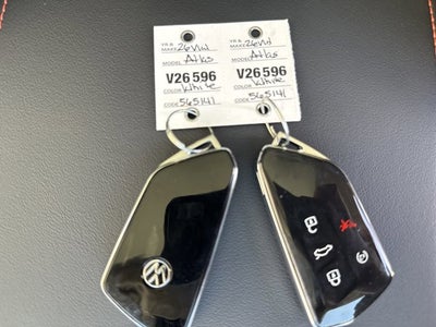 2026 Volkswagen Atlas 2.0T Peak Edition with Captain's Chairs