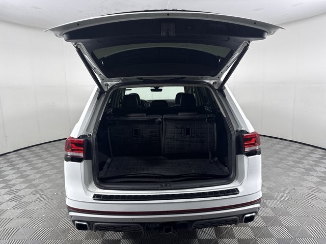 2024 Volkswagen Atlas 2.0T Peak Edition SE w/Technology