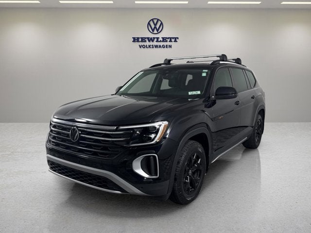 2024 Volkswagen Atlas 2.0T Peak Edition SE w/Technology