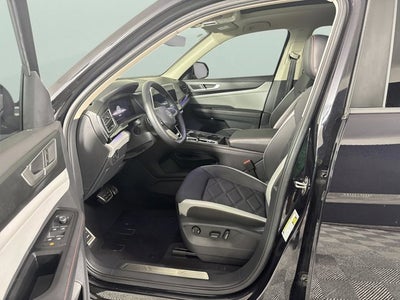 2024 Volkswagen Atlas 2.0T Peak Edition SE w/Technology