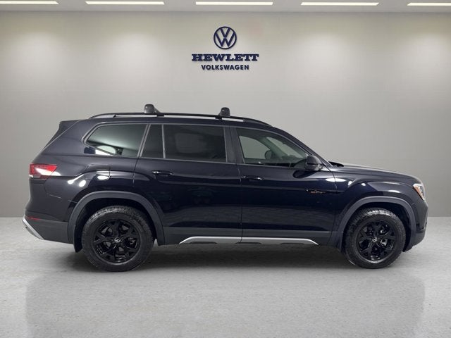 2024 Volkswagen Atlas 2.0T Peak Edition SE w/Technology