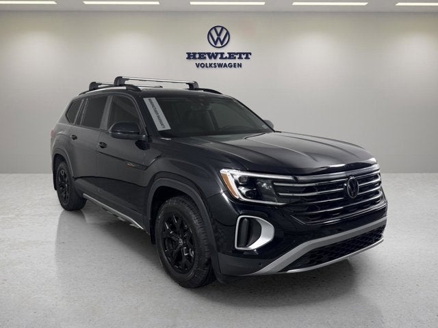 2024 Volkswagen Atlas 2.0T Peak Edition SE w/Technology