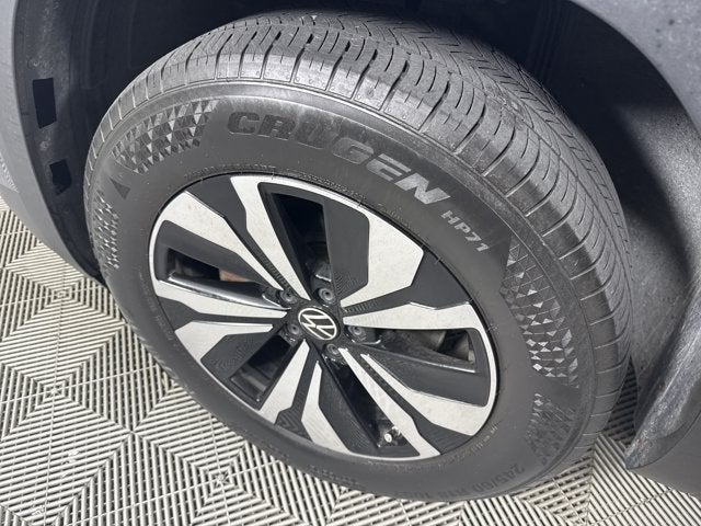 2024 Volkswagen Atlas Cross Sport 2.0T SE