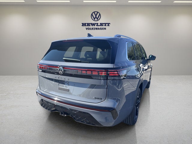 2027 Volkswagen Atlas SEL Premium R-Line with Captain's Chairs