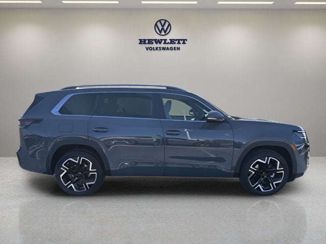 2027 Volkswagen Atlas SEL Premium R-Line with Captain's Chairs