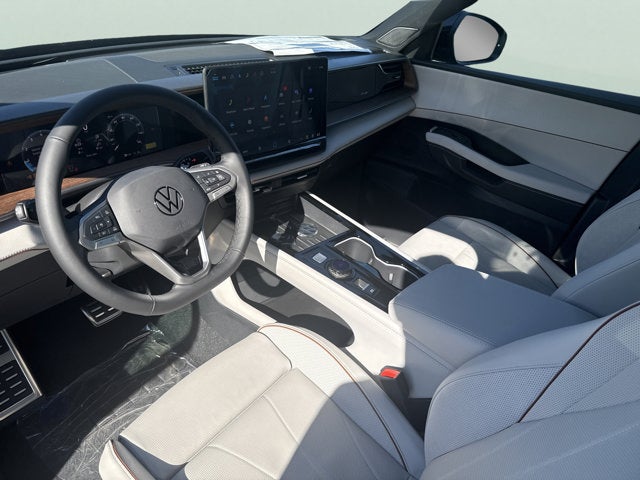 2027 Volkswagen Atlas SEL Premium R-Line with Captain's Chairs