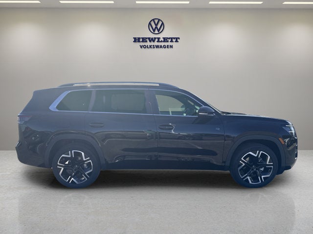 2027 Volkswagen Atlas SEL Premium R-Line with Captain's Chairs