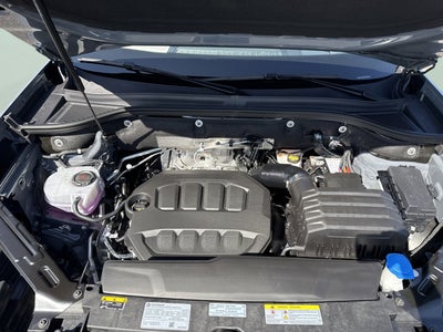 2026 Volkswagen Atlas Cross Sport 2.0T SEL Premium R-Line