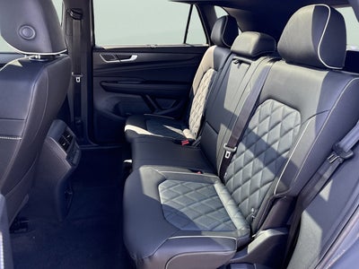 2026 Volkswagen Atlas Cross Sport 2.0T SEL Premium R-Line