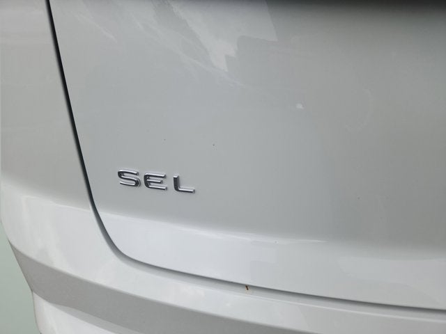 2025 Volkswagen Atlas Cross Sport 2.0T SEL Premium R-Line