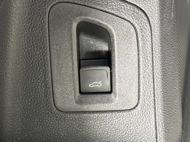 2023 Volkswagen Atlas Cross Sport 3.6L V6 SEL Premium R-Line