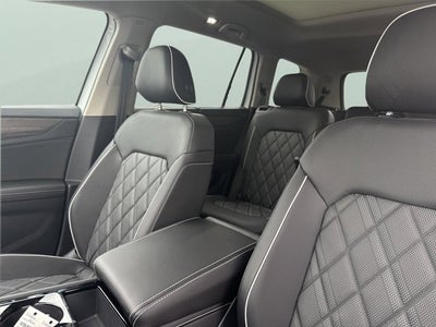 2026 Volkswagen Atlas 2.0T SEL Premium R-Line with Captain's Chairs