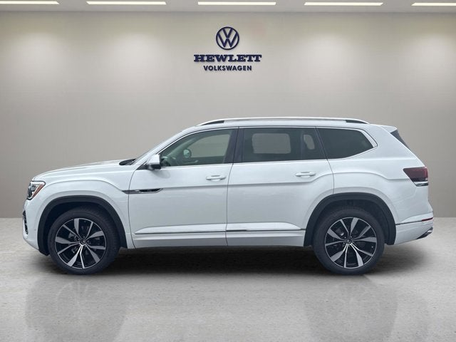 2026 Volkswagen Atlas 2.0T SEL Premium R-Line with Captain's Chairs