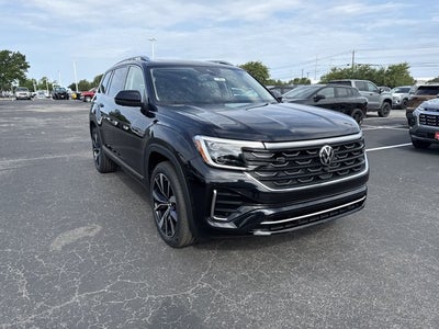 2026 Volkswagen Atlas 2.0T SEL Premium R-Line with Captain's Chairs