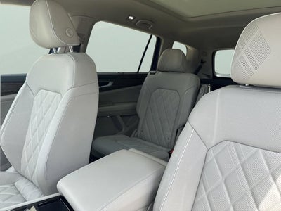 2026 Volkswagen Atlas 2.0T SEL Premium R-Line with Captain's Chairs