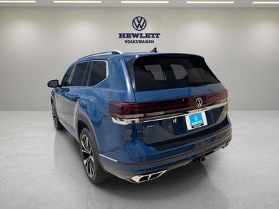 2026 Volkswagen Atlas 2.0T SEL Premium R-Line with Captain's Chairs