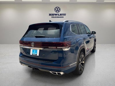 2026 Volkswagen Atlas 2.0T SEL Premium R-Line with Captain's Chairs
