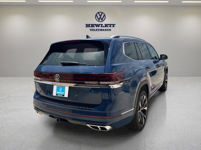 2026 Volkswagen Atlas 2.0T SEL Premium R-Line with Captain's Chairs