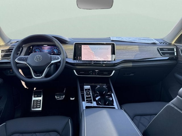 2026 Volkswagen Atlas 2.0T SEL Premium R-Line with Captain's Chairs