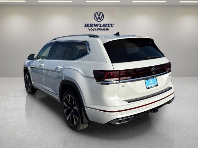 2026 Volkswagen Atlas 2.0T SEL Premium R-Line with Captain's Chairs